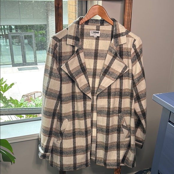 Ci Sono Jackets & Blazers - Ci Sono Black and Cream Blazer Plaid Jacket